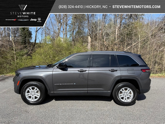 Used 2023 Jeep Grand Cherokee Laredo w/ Luxury Tech Group I image 1