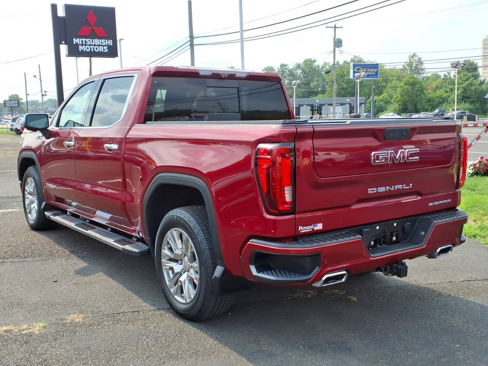 Used 2020 GMC Sierra 1500 Denali w/ Technology Package AWD/4WD image 6