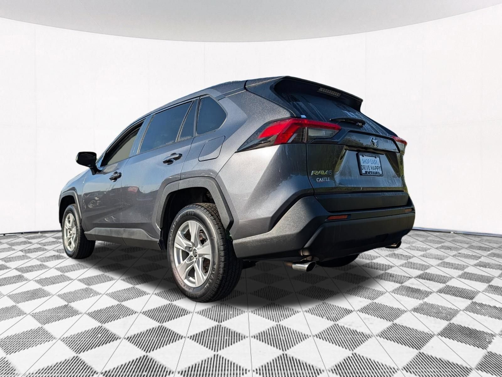 Used 2021 Toyota RAV4 XLE w/ Convenience Package AWD/4WD image 12