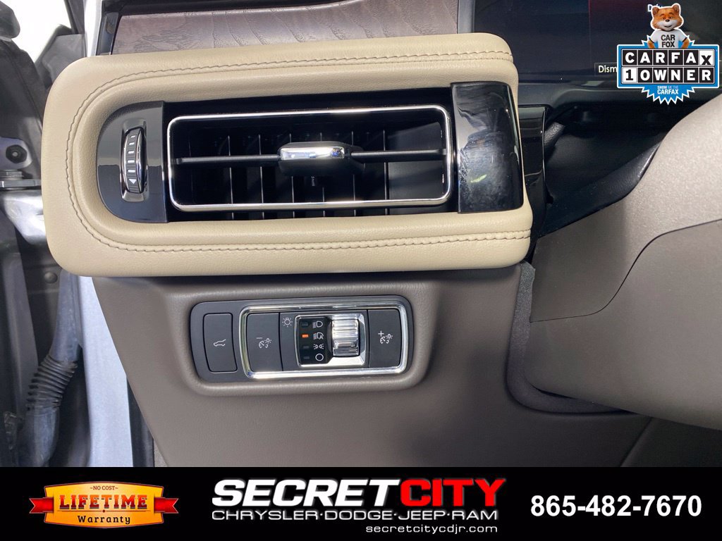 Used 2023 Lincoln Aviator Reserve w/ Jet Package AWD/4WD image 13