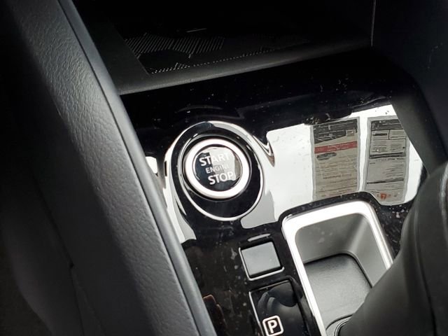 New 2025 Nissan Versa SV w/ Trunk Package FWD image 27
