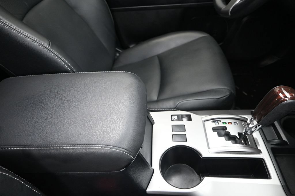 Used 2024 Toyota 4Runner Limited RWD image 27