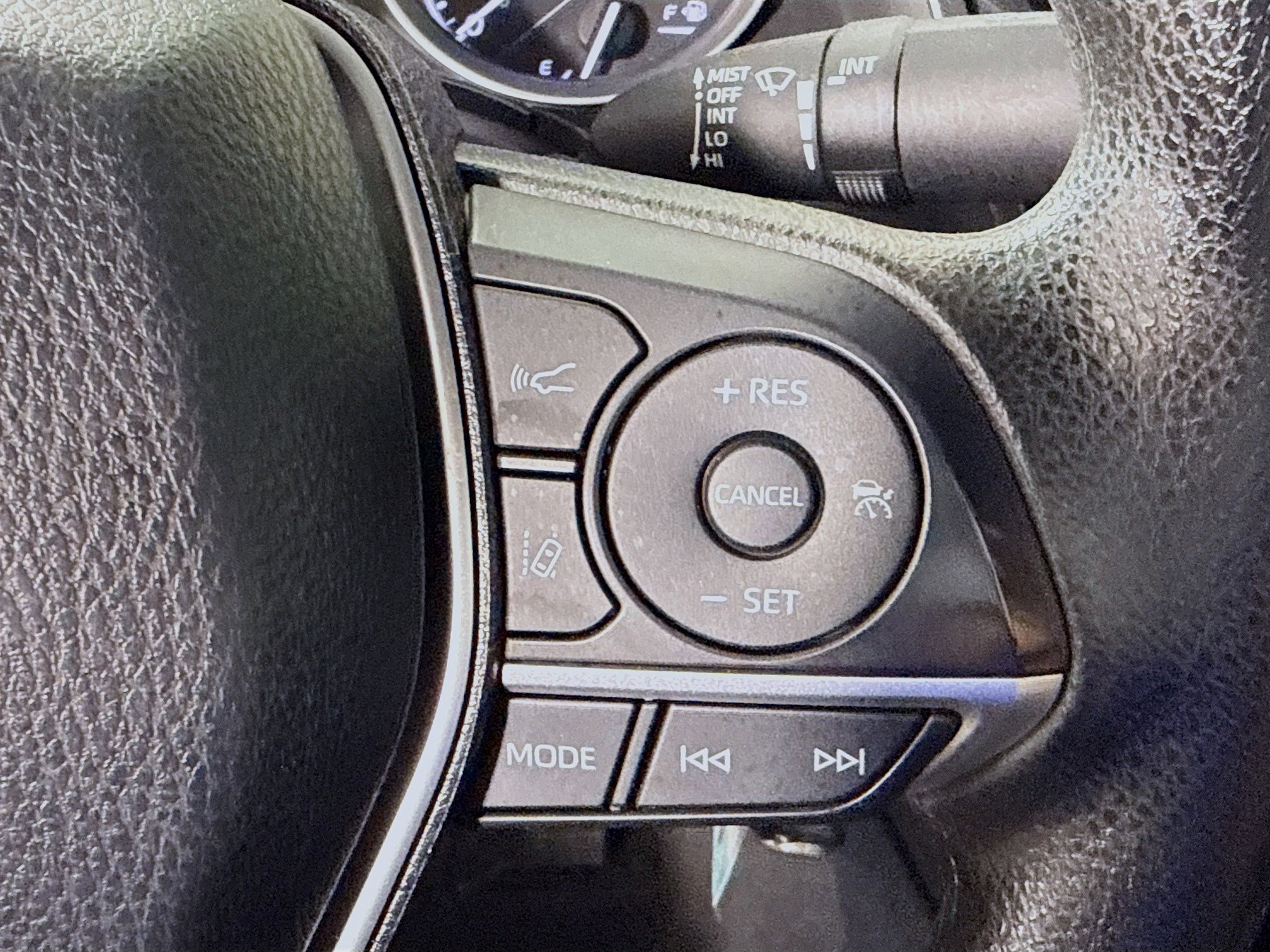 Used 2021 Toyota Camry LE image 15