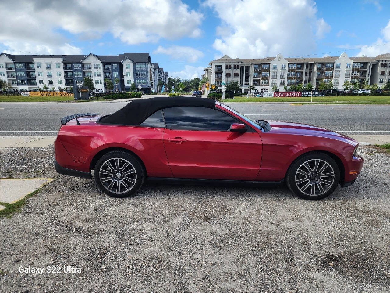 Used 2011 Ford Mustang GT Premium w/ 401A Rapid Spec Order Code image 5