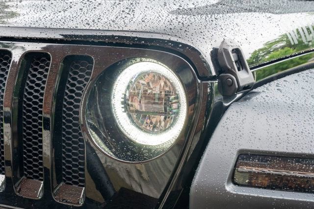 Used 2021 Jeep Wrangler Sport AWD/4WD image 19