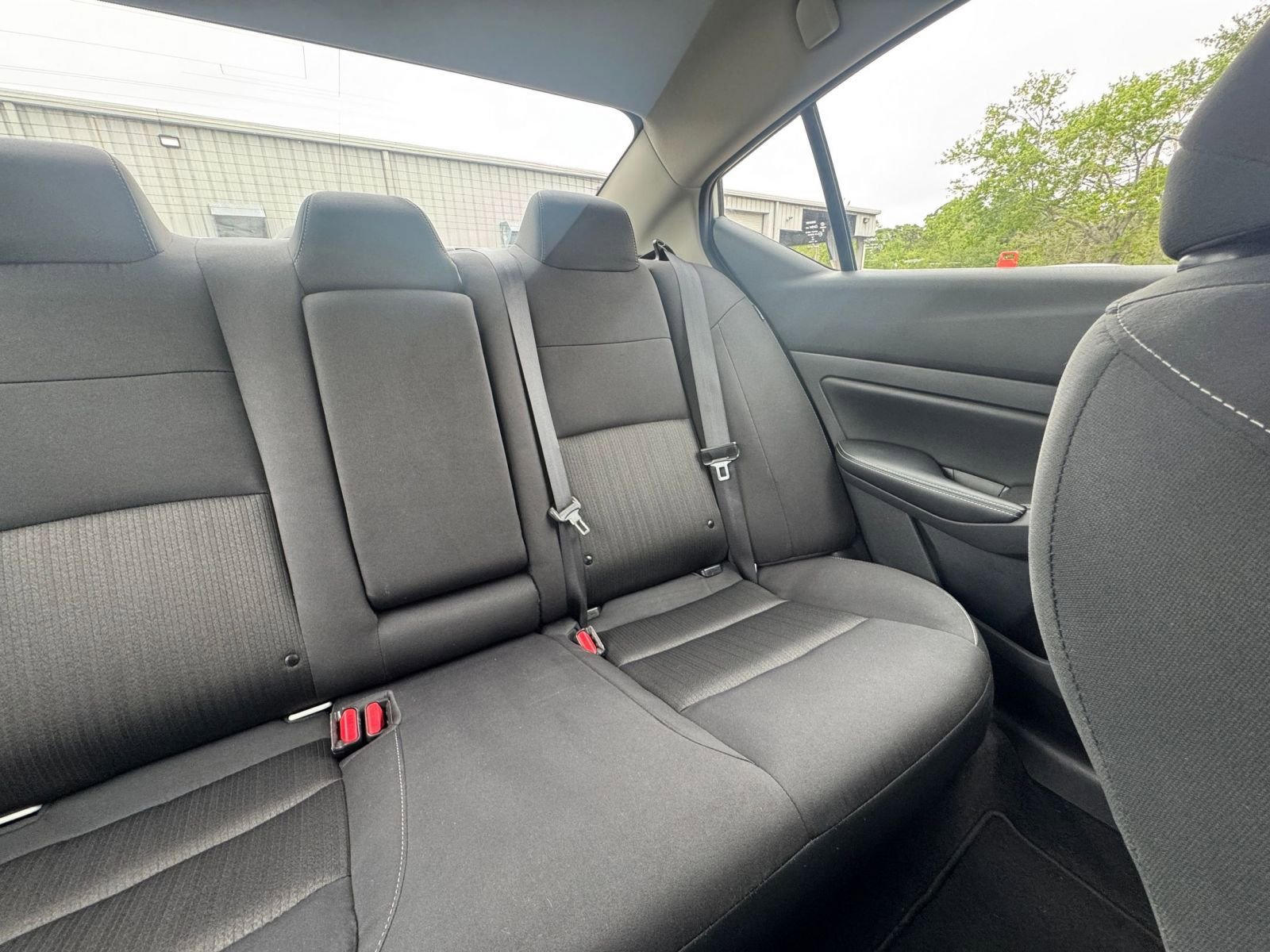 Used 2025 Nissan Altima 2.5 SV image 37