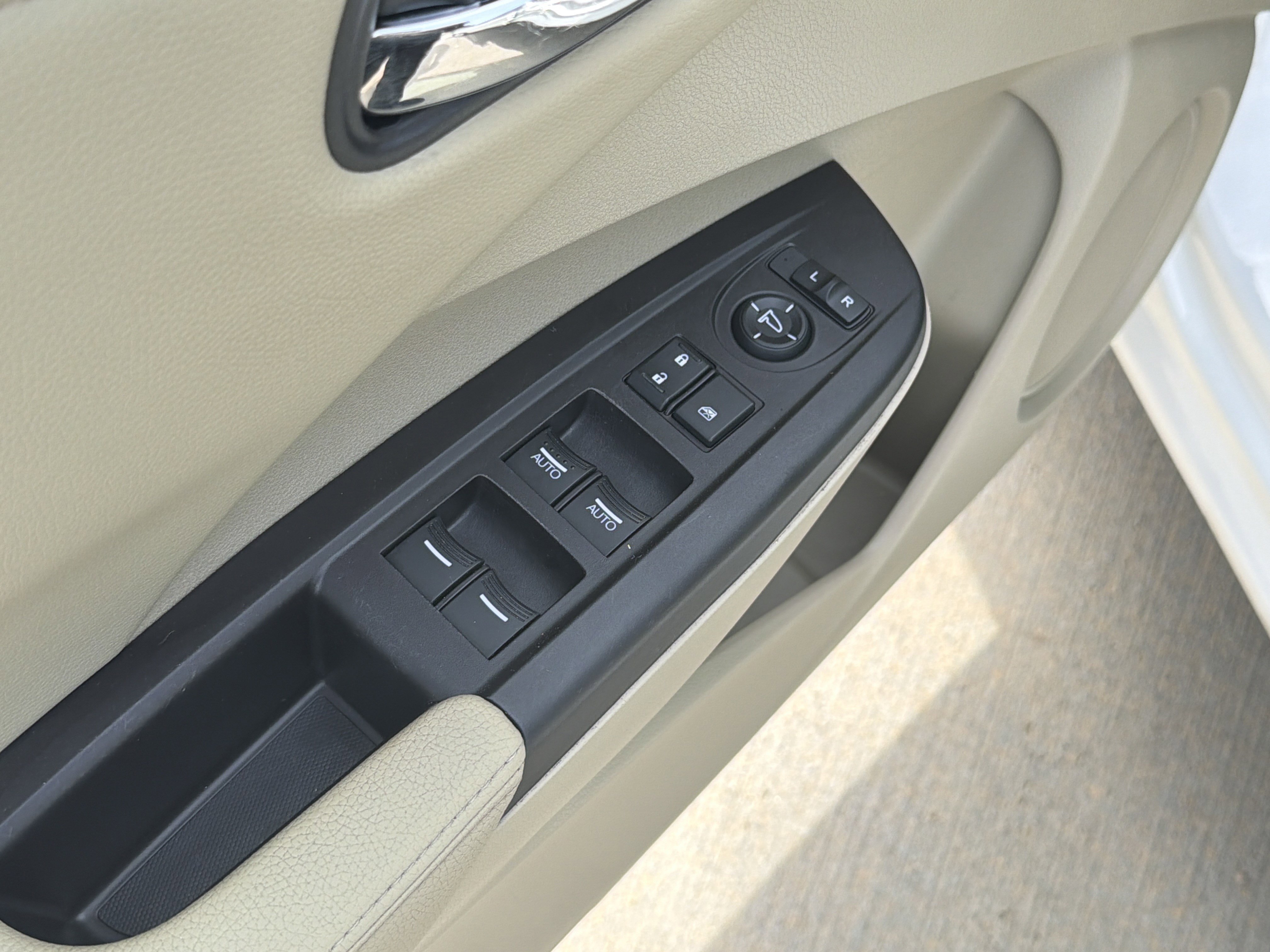 Certified 2017 Acura RDX AWD image 15