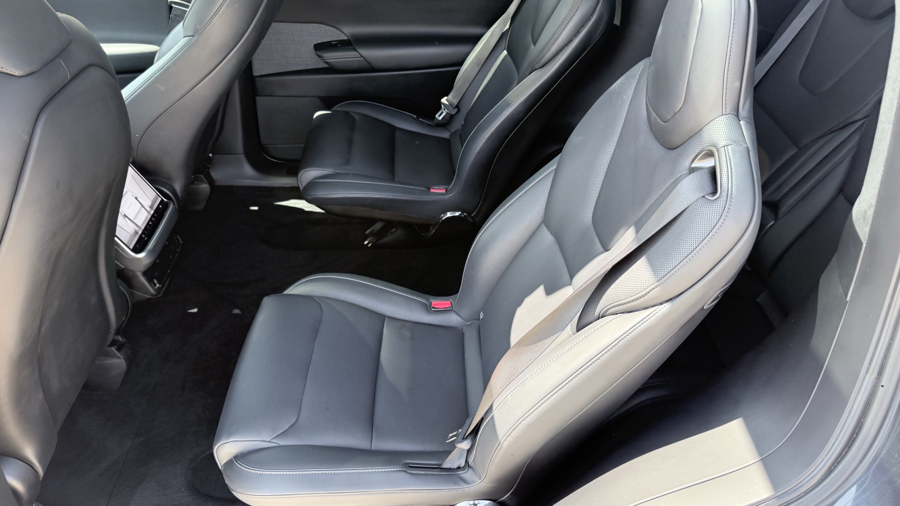 Used 2024 Tesla Model X Plaid AWD/4WD image 37