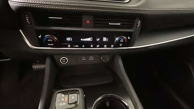 Used 2022 Nissan Rogue S AWD/4WD image 23