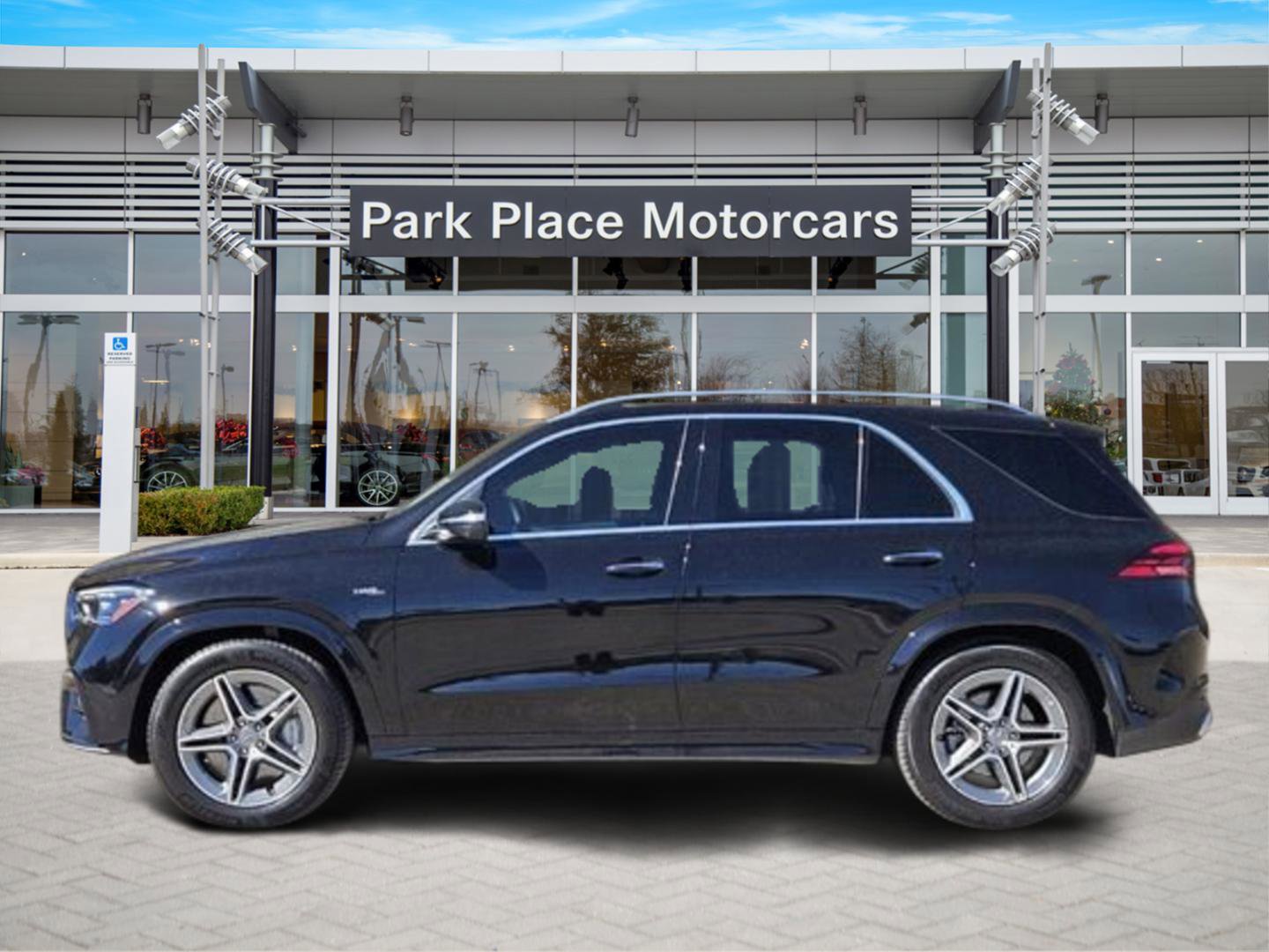 Certified 2025 Mercedes-Benz GLE 53 AMG 4MATIC image 3