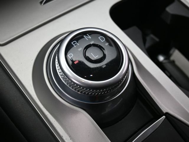 Used 2022 Ford Explorer XLT image 22