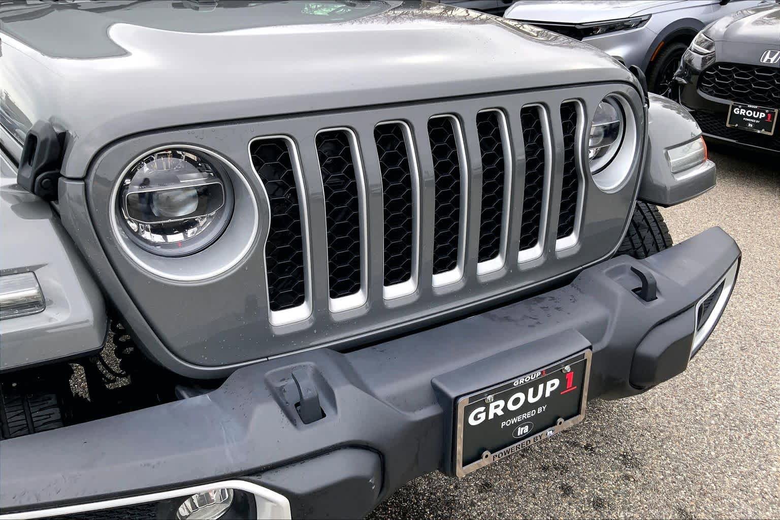 Used 2021 Jeep Wrangler Unlimited Sahara w/ Cold Weather Group AWD/4WD image 32