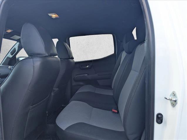 Used 2022 Toyota Tacoma TRD Off-Road AWD/4WD image 13