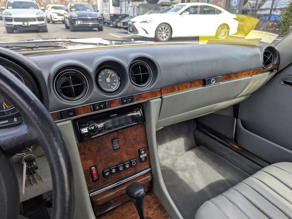 Used 1987 Mercedes-Benz 560 SL image 24
