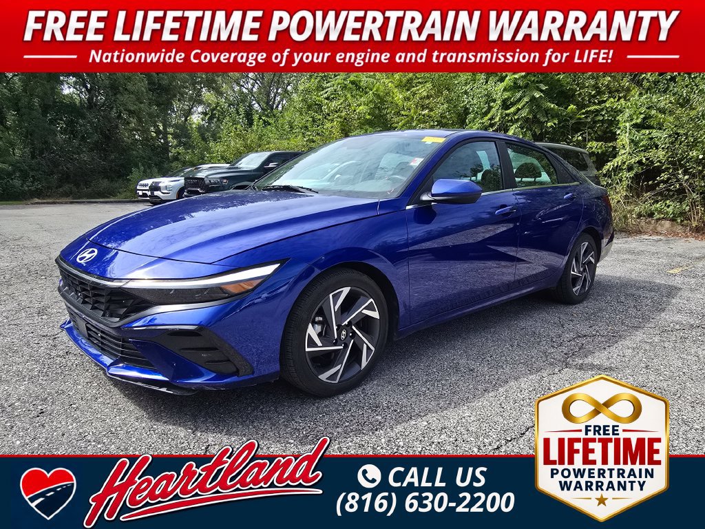 Used 2025 Hyundai Elantra SEL FWD image 1