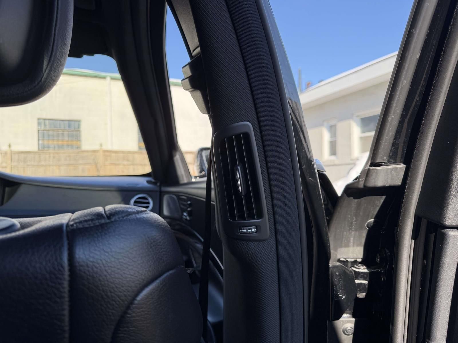 Used 2020 Mercedes-Benz S 450 4MATIC Sedan w/ Premium Package image 29