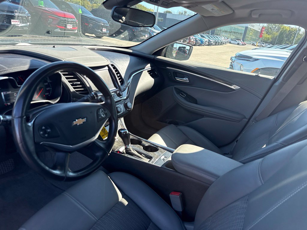 Used 2014 Chevrolet Impala LT FWD image 18