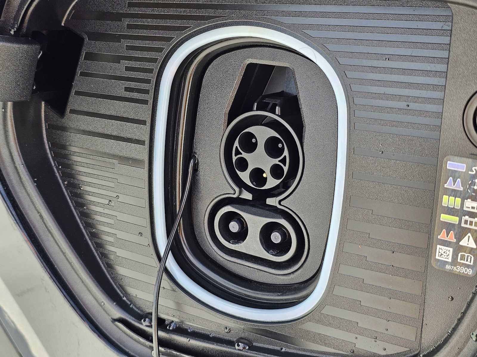 Used 2025 Cadillac Escalade IQ Luxury 1 image 17