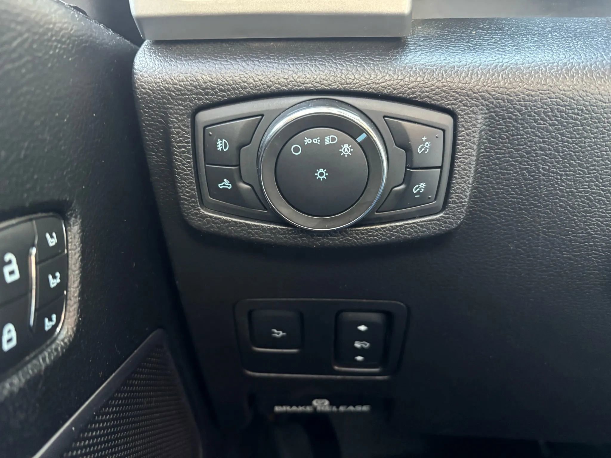 Used 2020 Ford F250 Lariat image 22