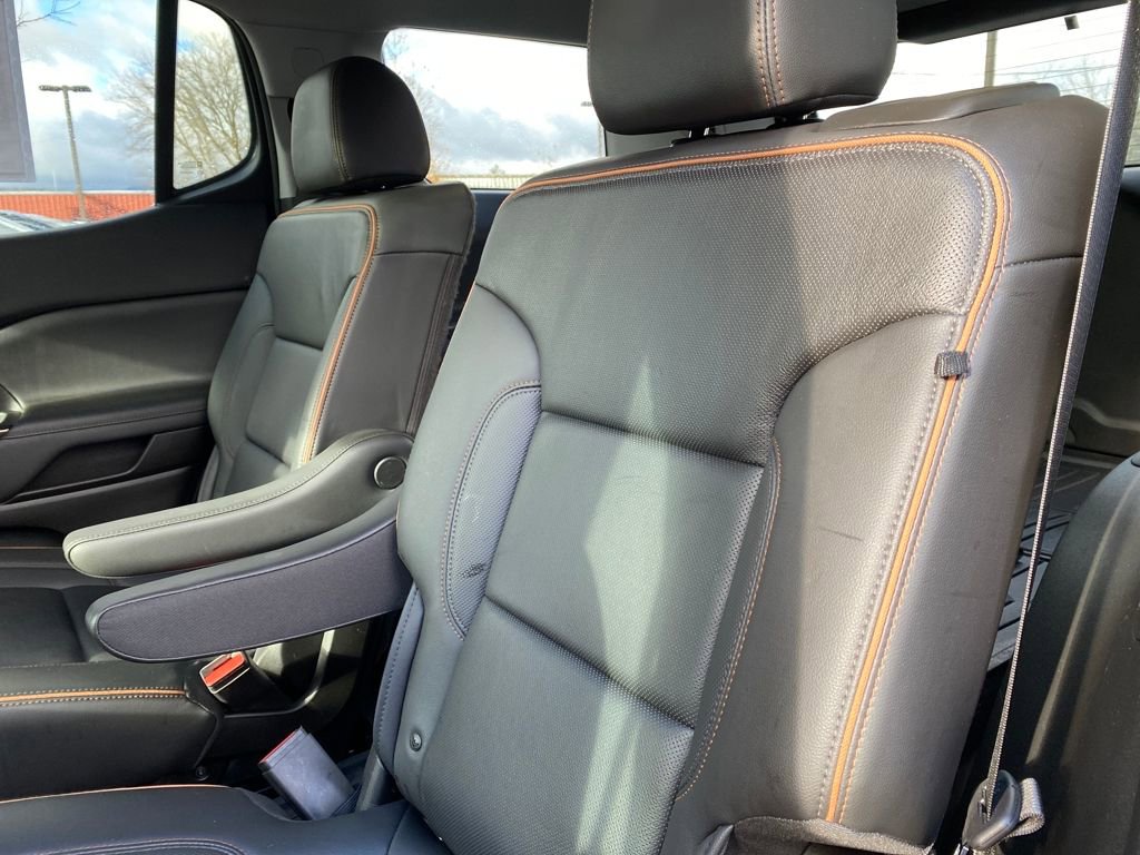 Used 2023 GMC Acadia AT4 w/ Technology Package image 25