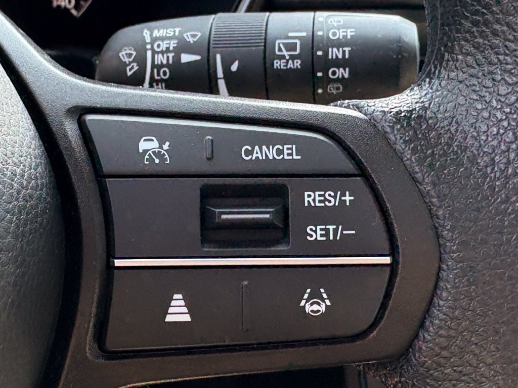 Used 2025 Honda CR-V EX image 8