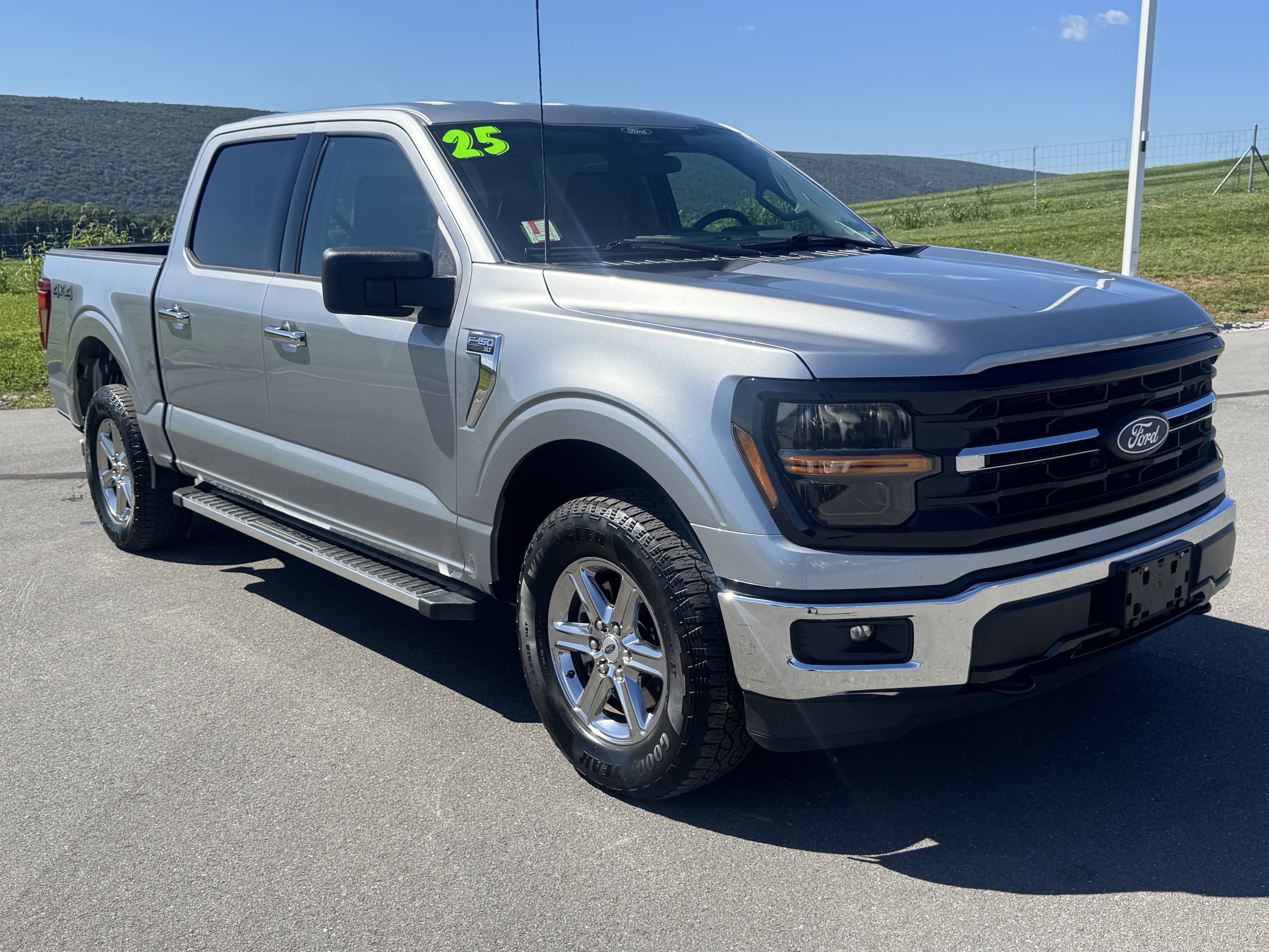 Used 2025 Ford F150 XLT w/ Equipment Group 301A Standard AWD/4WD image 1