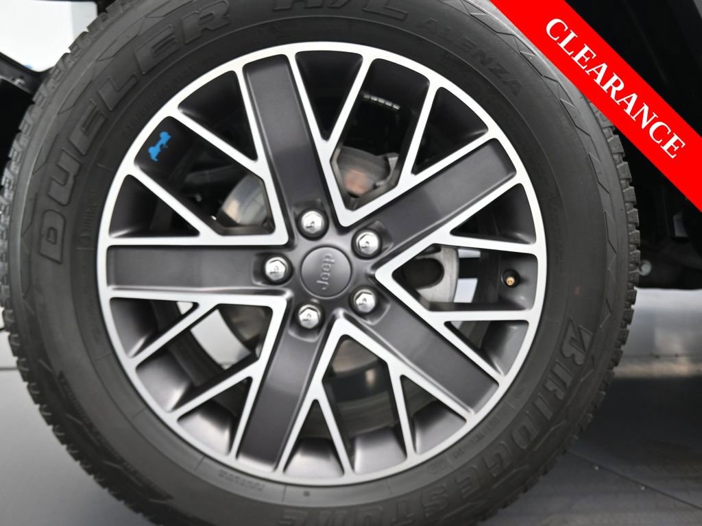 Used 2022 Jeep Wrangler Unlimited Sahara image 39