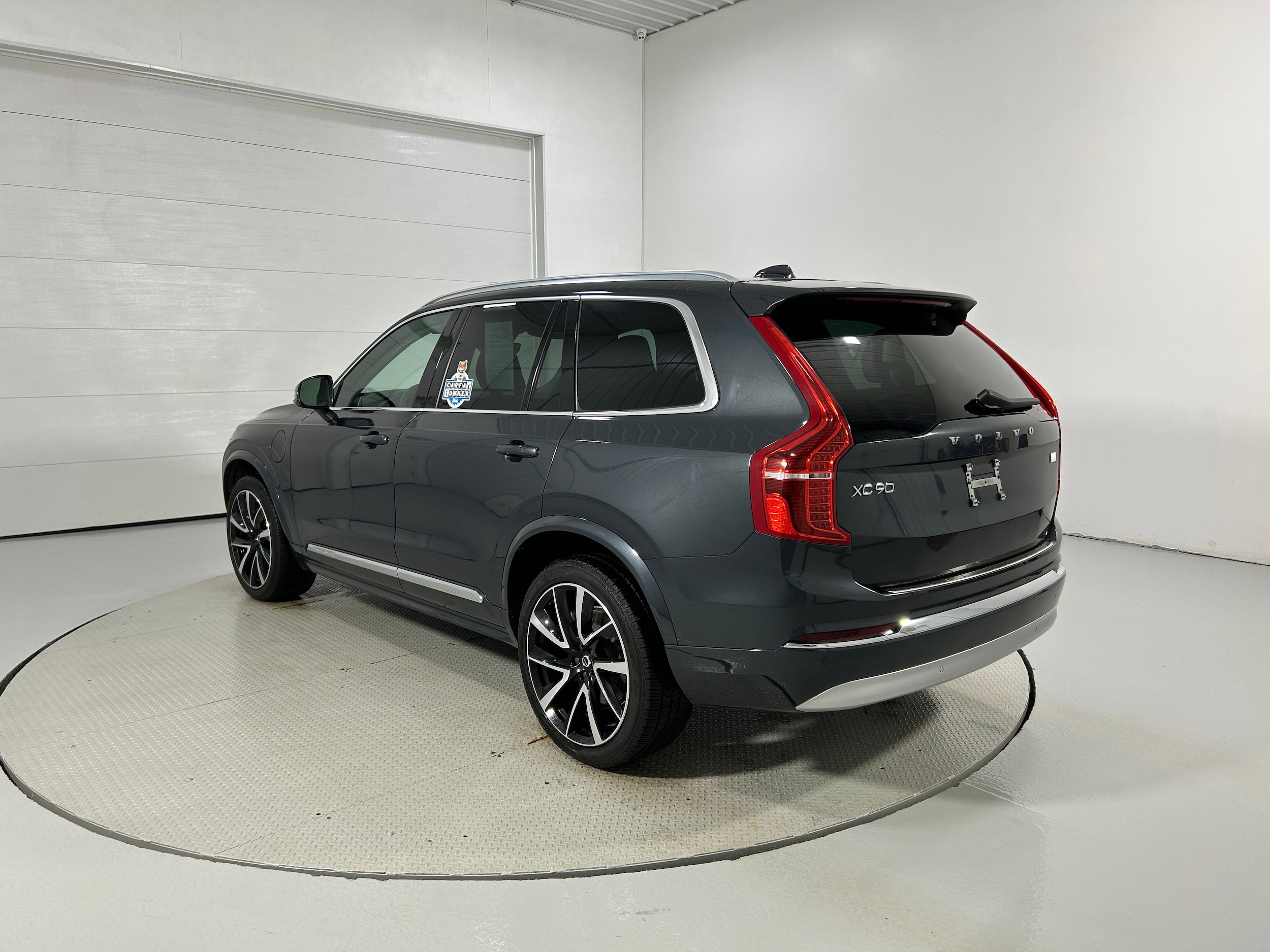 Used 2022 Volvo XC90 T8 Inscription Expression w/ Climate Package AWD/4WD image 19