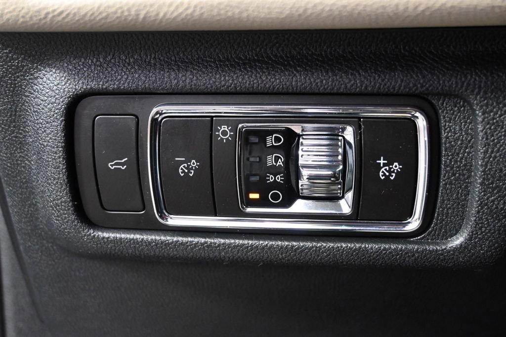 New 2026 Lincoln Corsair Reserve w/ Jet Appearance Package AWD/4WD image 23