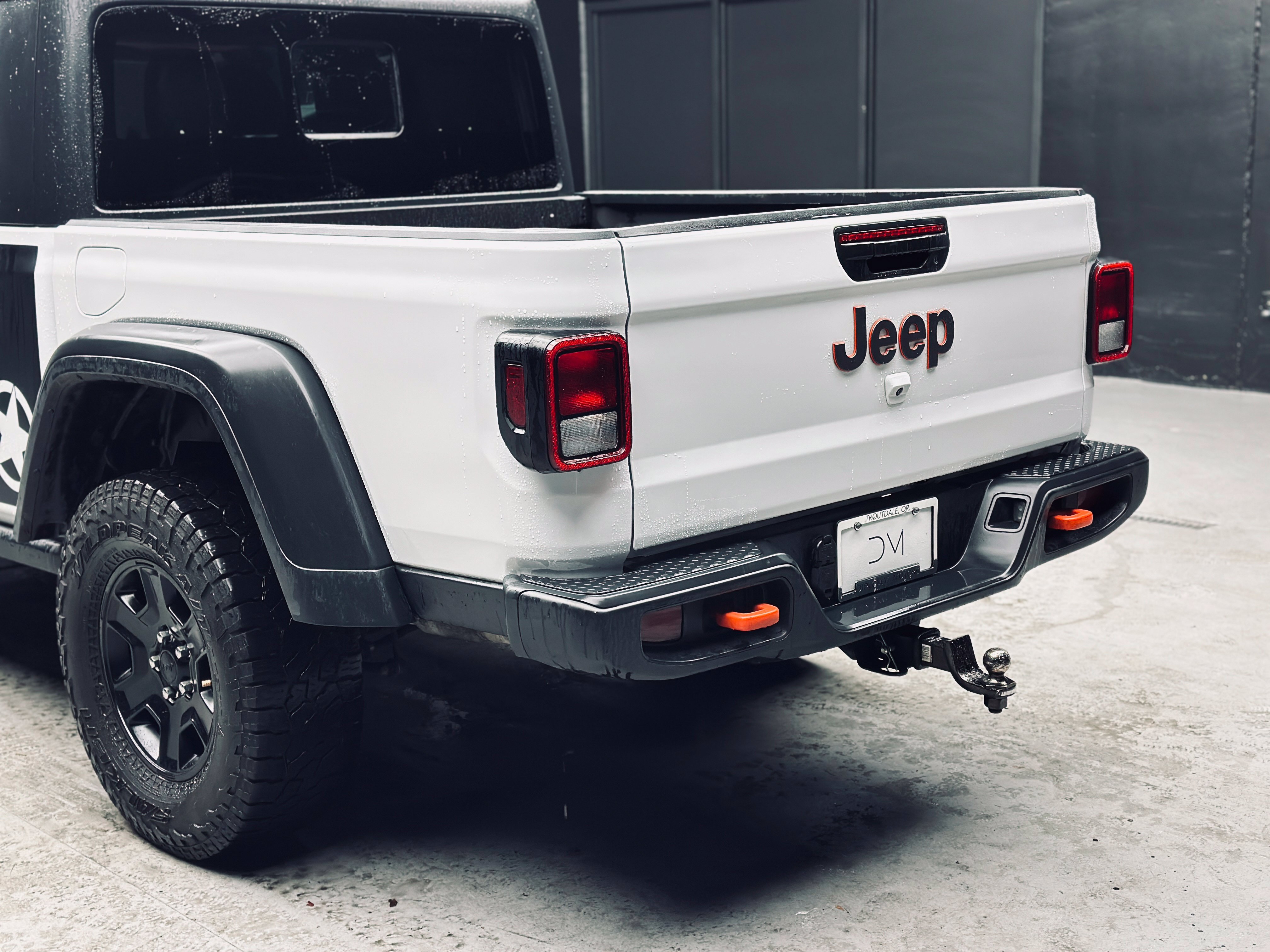 Used 2023 Jeep Gladiator Mojave w/ Cold Weather Group AWD/4WD image 16