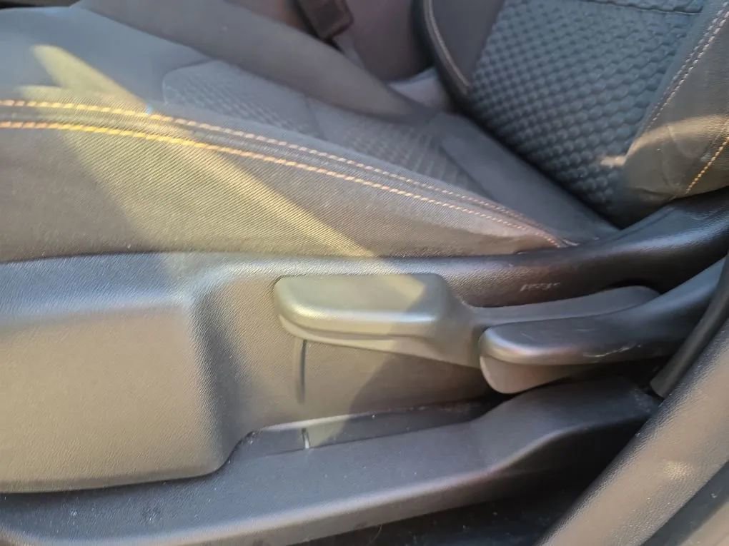 Used 2018 GMC Terrain SLE image 15