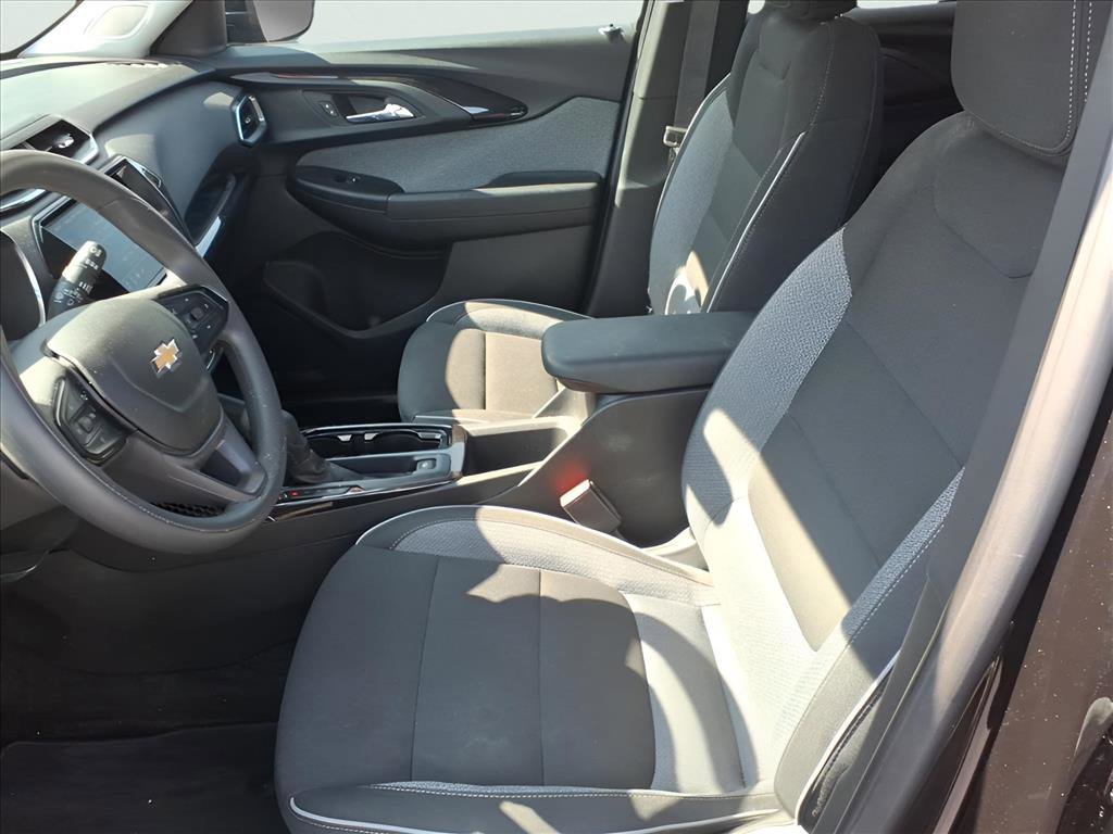 Used 2023 Chevrolet TrailBlazer LT w/ Convenience Package image 8
