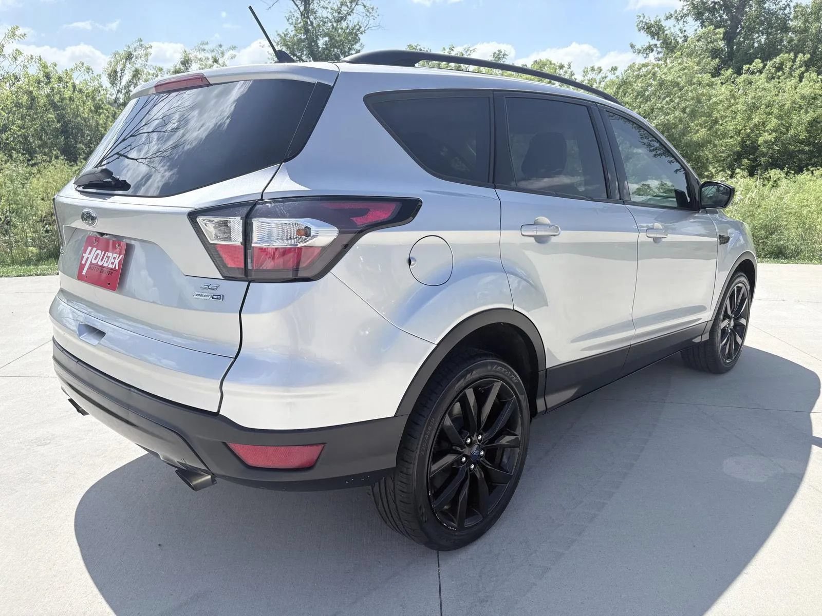 Used 2018 Ford Escape SE w/ SE Sport Appearance Package AWD/4WD image 7