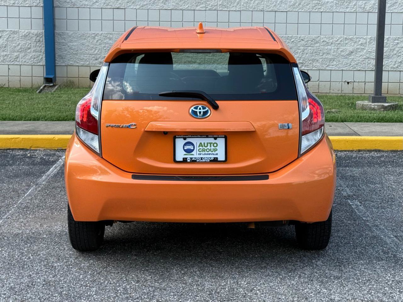 Used 2016 Toyota Prius C Two FWD image 6