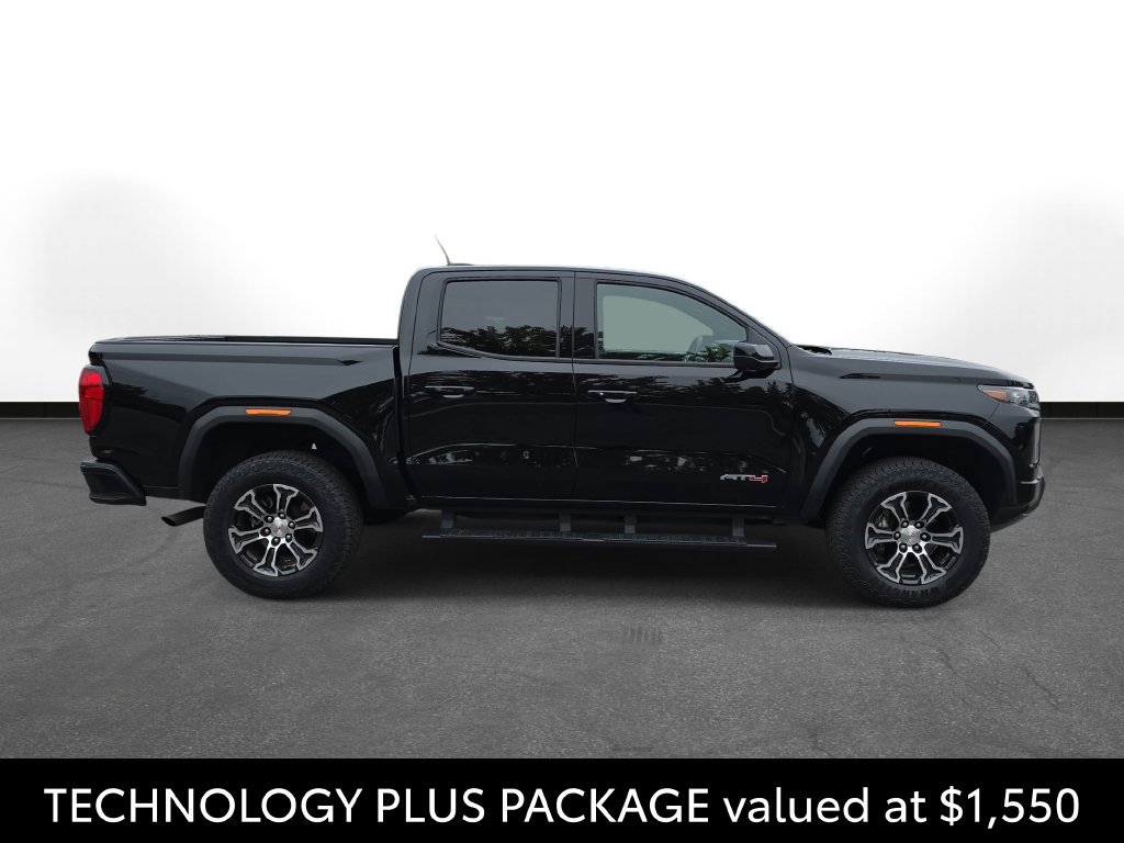 Used 2024 GMC Canyon AT4 w/ AT4 Premium Package AWD/4WD image 5