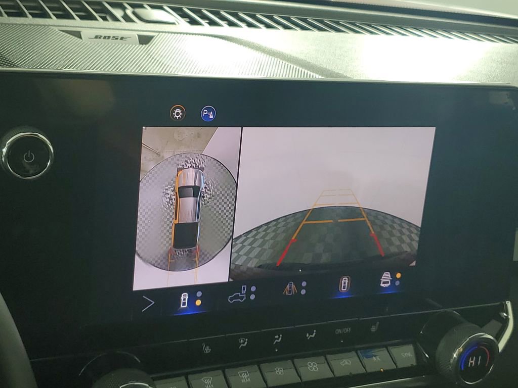 Used 2024 Chevrolet Colorado Z71 w/ LPO, Dark Essentials Package image 17