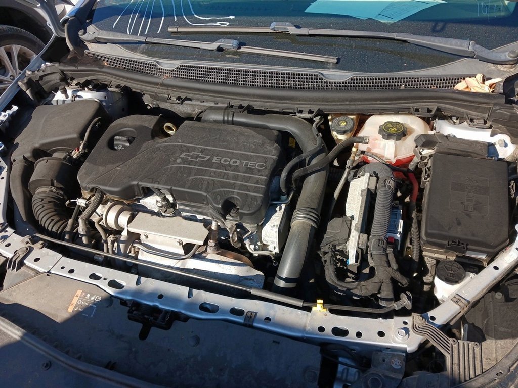 Used 2017 Chevrolet Cruze LT w/ Convenience Package image 8