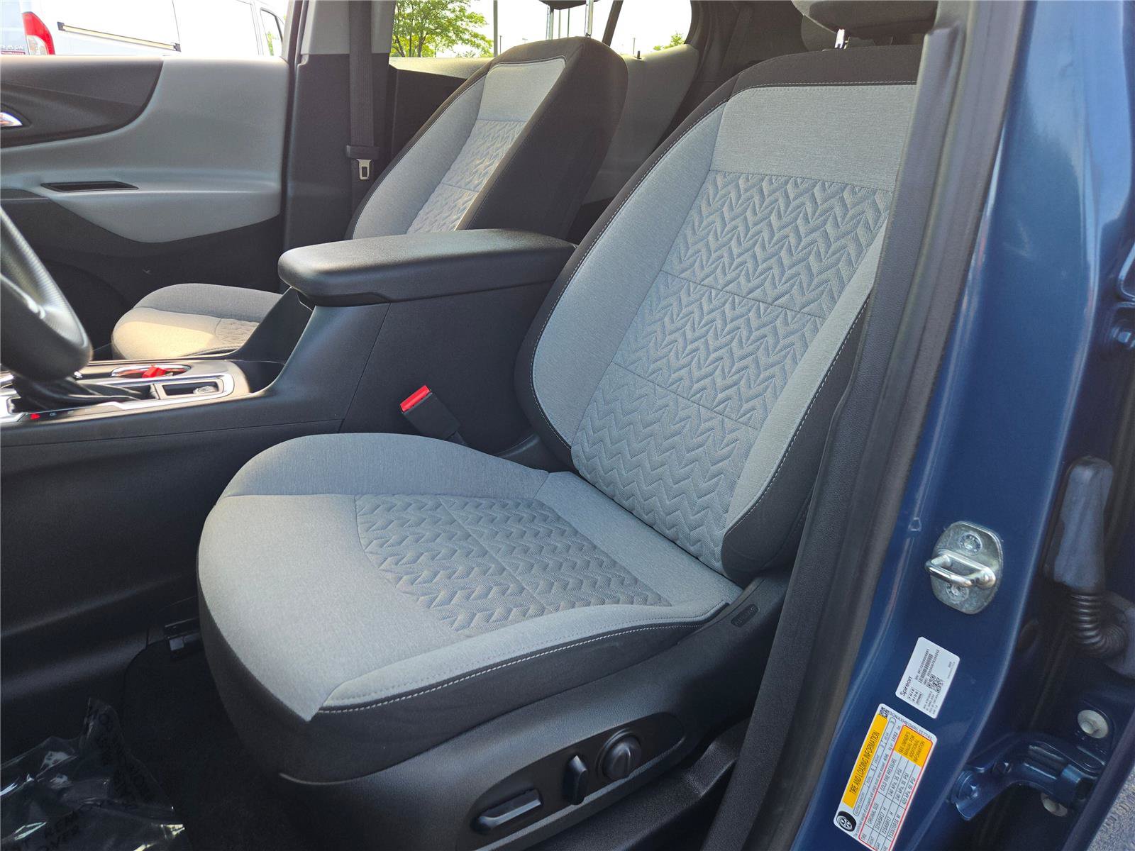 Used 2024 Chevrolet Equinox LS w/ LS Convenience Package FWD image 27