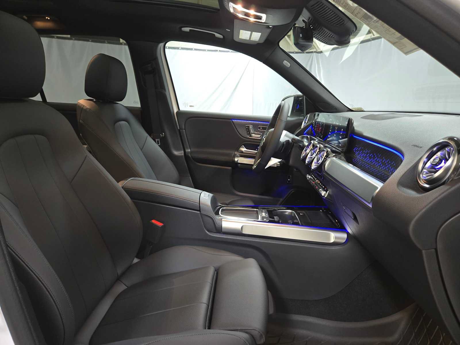 New 2026 Mercedes-Benz GLB 250 4MATIC image 11