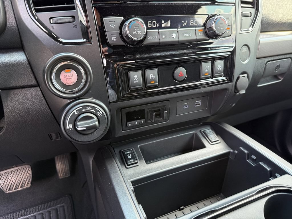 Used 2023 Nissan Titan PRO-4X w/ Pro-4x Convenience Package AWD/4WD image 20