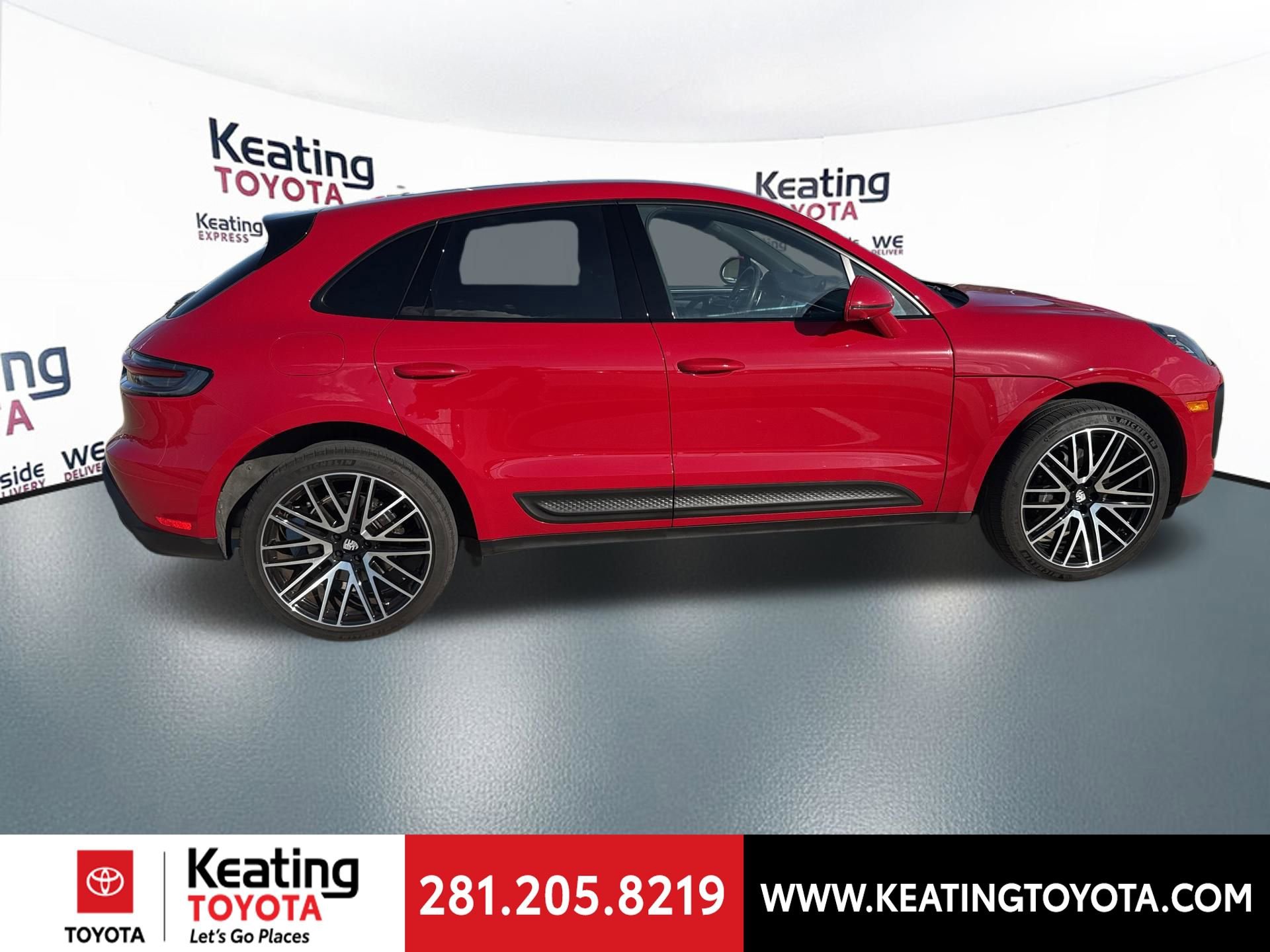Used 2023 Porsche Macan Turbo image 8