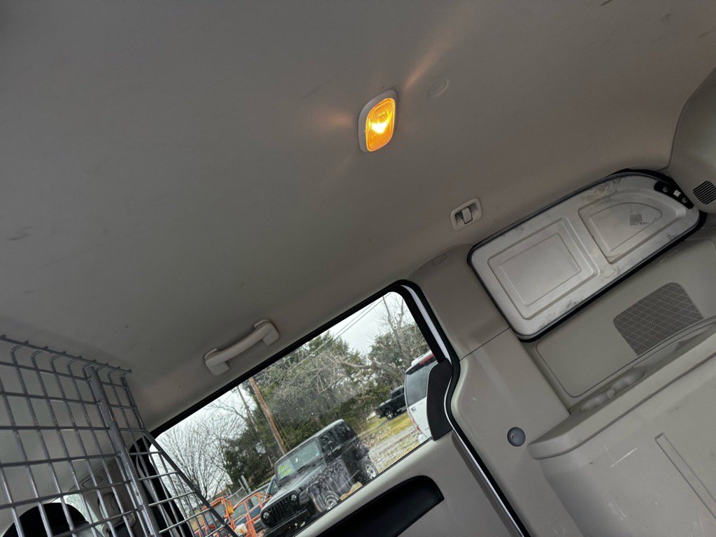 Used 2015 RAM C/V Tradesman FWD image 14