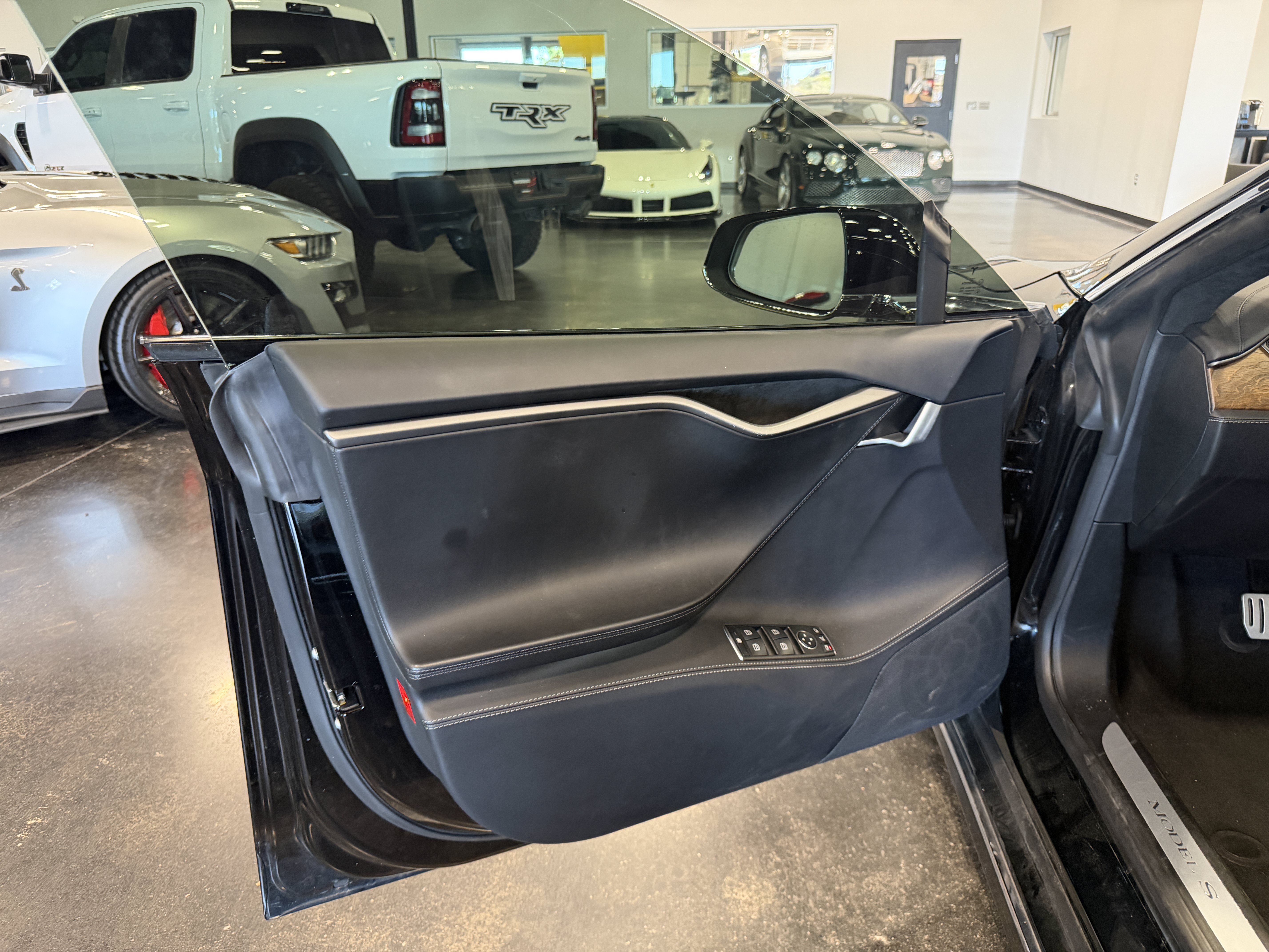 Used 2020 Tesla Model S Performance AWD/4WD image 9