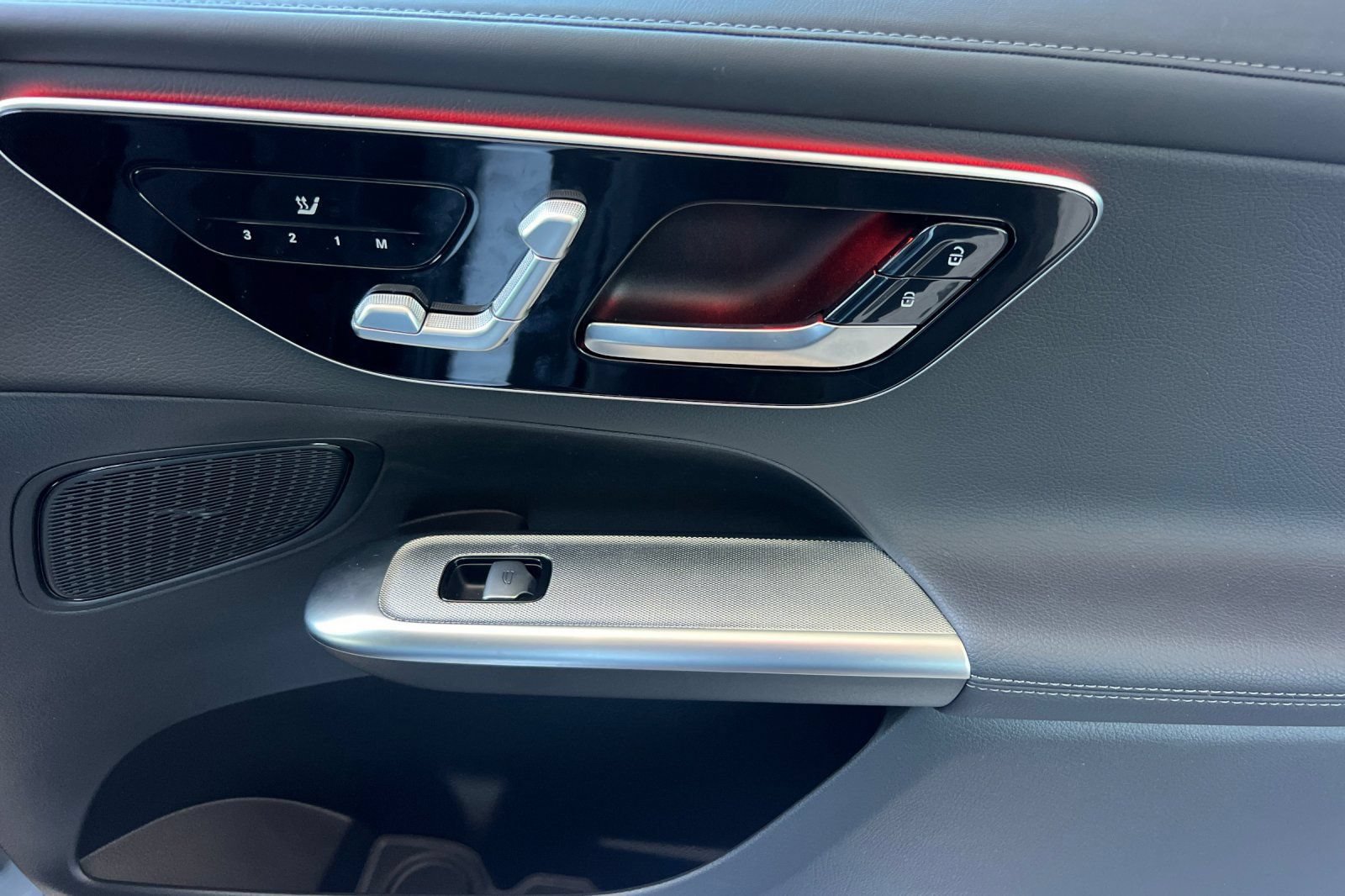 Certified 2026 Mercedes-Benz GLC 300 4MATIC image 21