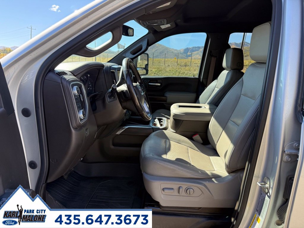 Used 2022 GMC Sierra 3500 SLT w/ SLT Premium Package AWD/4WD image 15