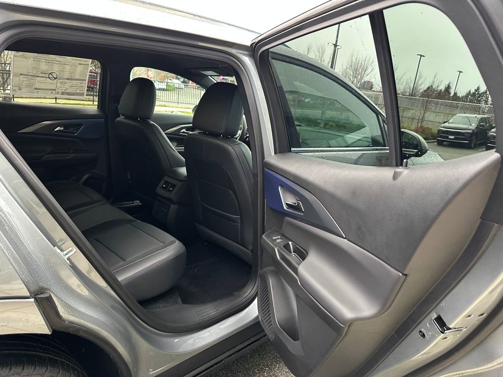 New 2026 Chevrolet Equinox EV LT image 13