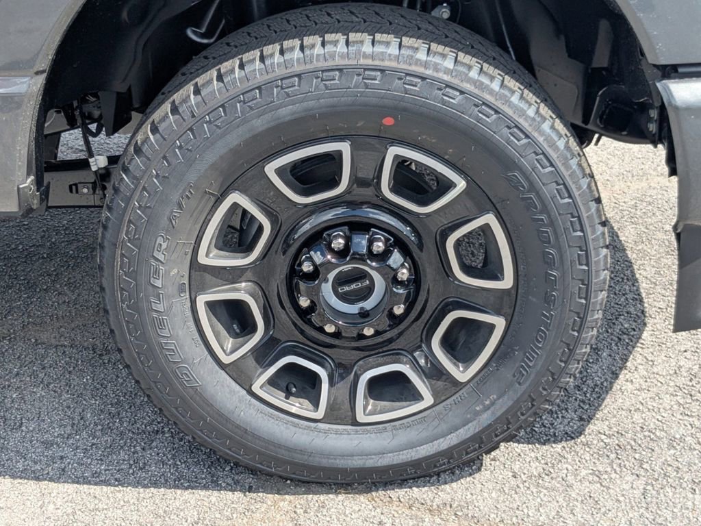 New 2026 Ford F250 Platinum image 12