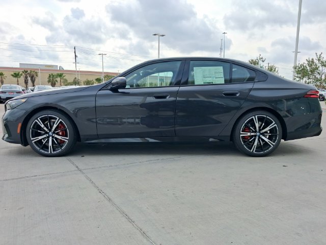 New 2027 BMW 530i w/ Executive Package RWD image 3