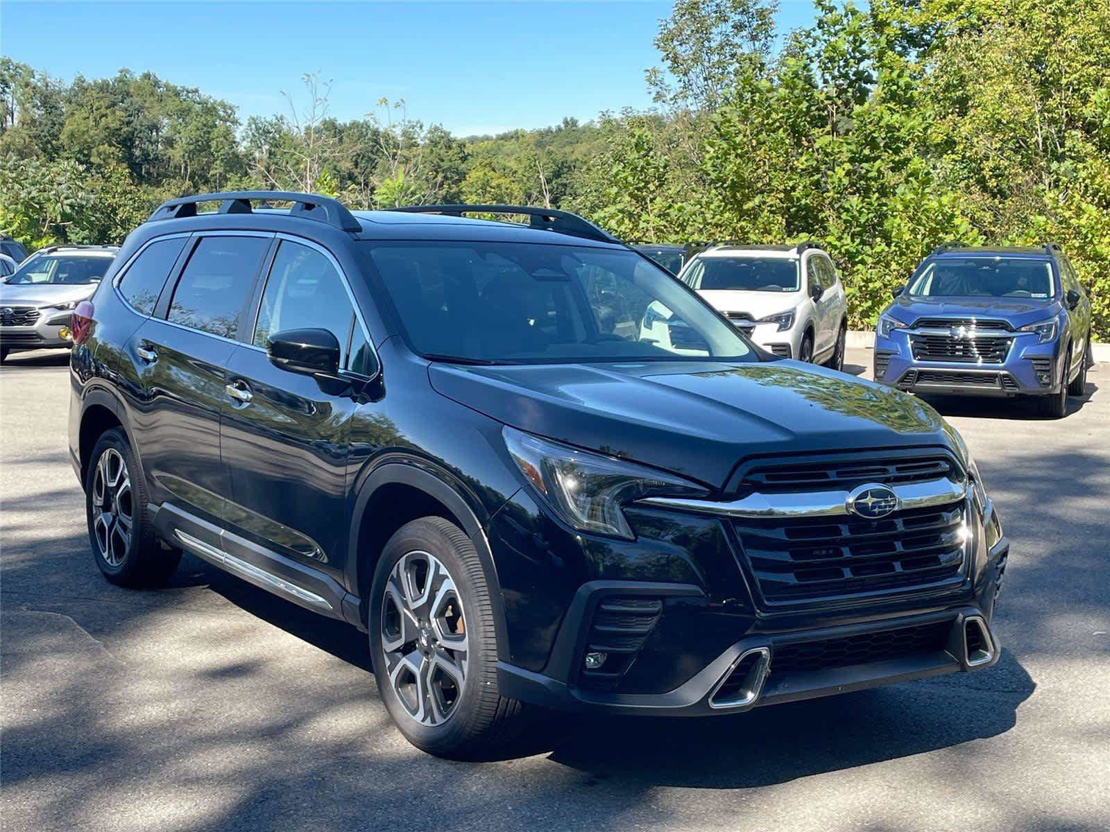 Used 2026 Subaru Ascent Touring AWD/4WD image 4