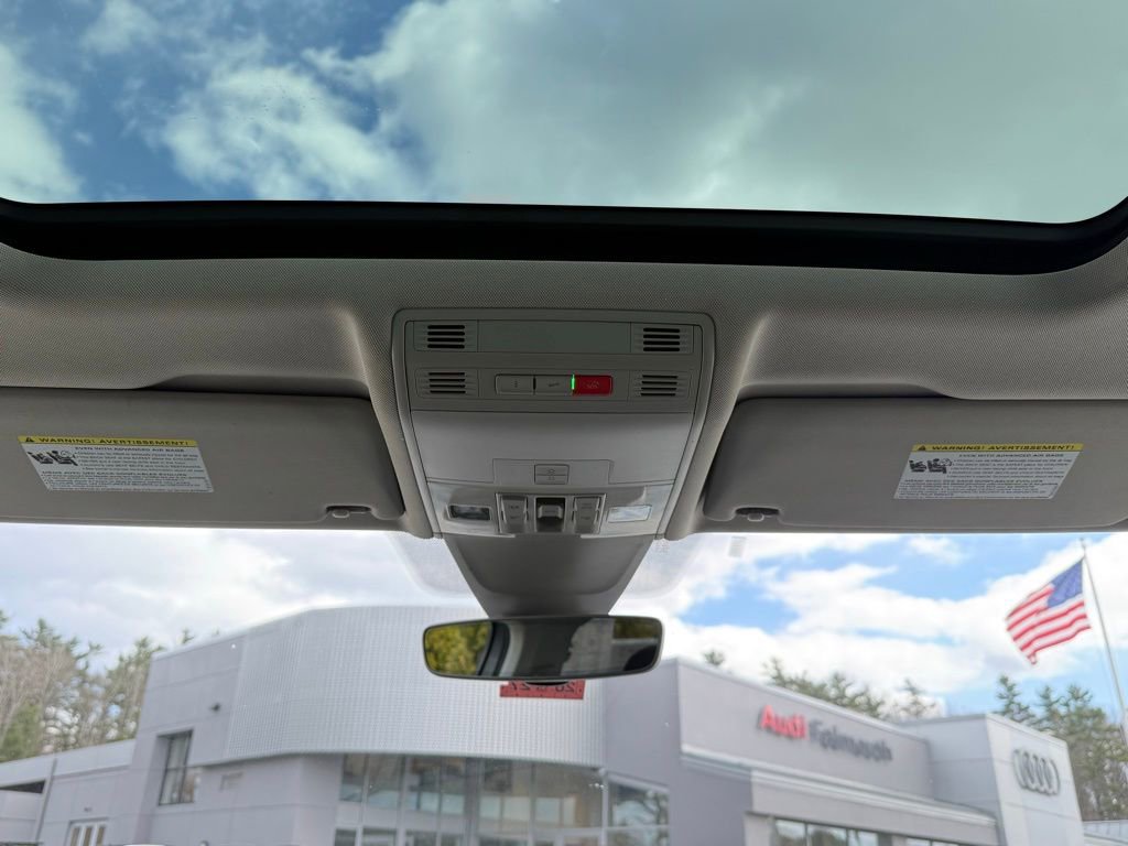 Used 2020 Volkswagen Tiguan SEL image 31